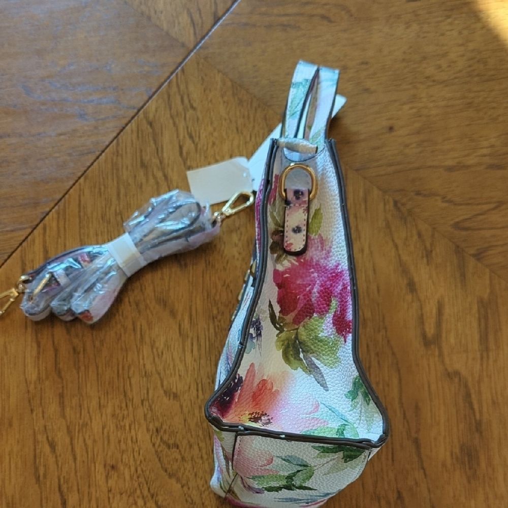 NWT Carlos Santa Floral Medium Purse Crossbody Bag - Picture 11 of 11